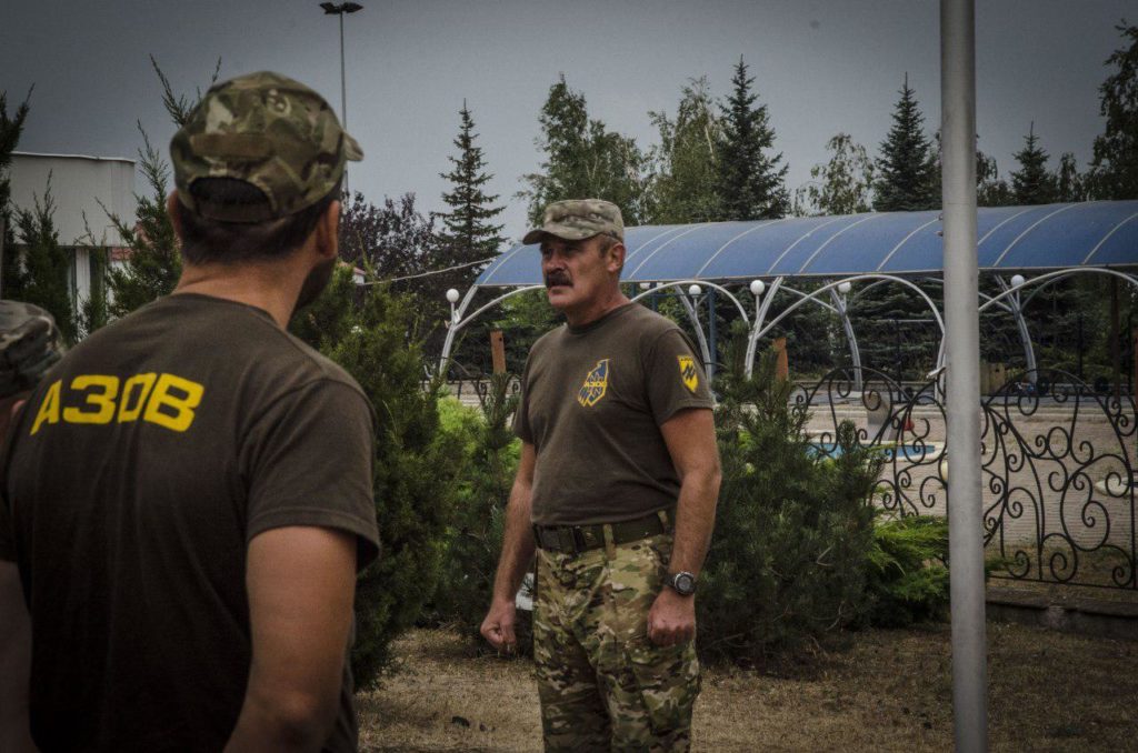 НА БАЗАХ АЗОВУ ВІДБУЛИСЬ УРОЧИСТІ ШИКУВАННЯ З ПІДНЯТТЯМ ДЕРЖАВНОГО ПРАПОРА