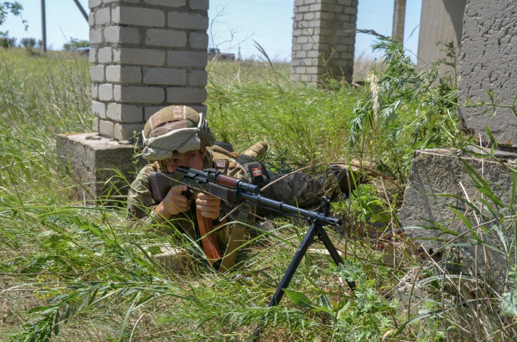 Фінальний день медичного курсу для бійців 3-ї роти 2-го батальйону полку АЗОВ