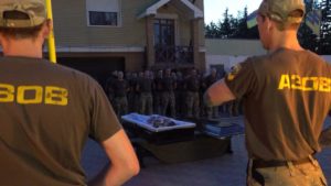 В ПОЛКУ АЗОВ ПОПРОЩАЛИСЯ З ПОБРАТИМОМ ВАТСОНОМ, ЯКИЙ ГЕРОЇЧНО ЗАГИНУВ, РЯТУЮЧИ ЛЮДИНУ