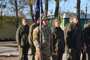 Восьмий базовий курс бойової підготовки завершено. Рекрути отримали шеврони полку АЗОВ