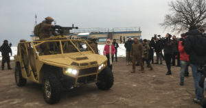 Азовський "Багі" обійшов Humvee