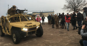 Азовський "Багі" обійшов Humvee