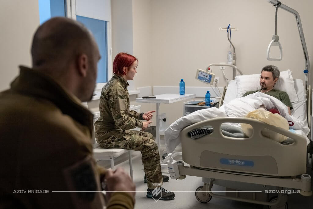 «Азов.Супровід» розпочав свою діяльність восени 2024 року і займається пораненими та нещодавно звільненими з полону бійцями бригади.