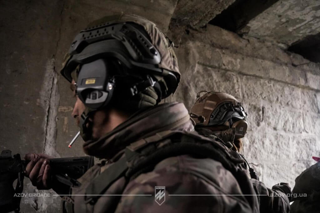 Фото з передових позицій піхоти 12-ої бригади «Азов»НГУ на Торецькому напрямку