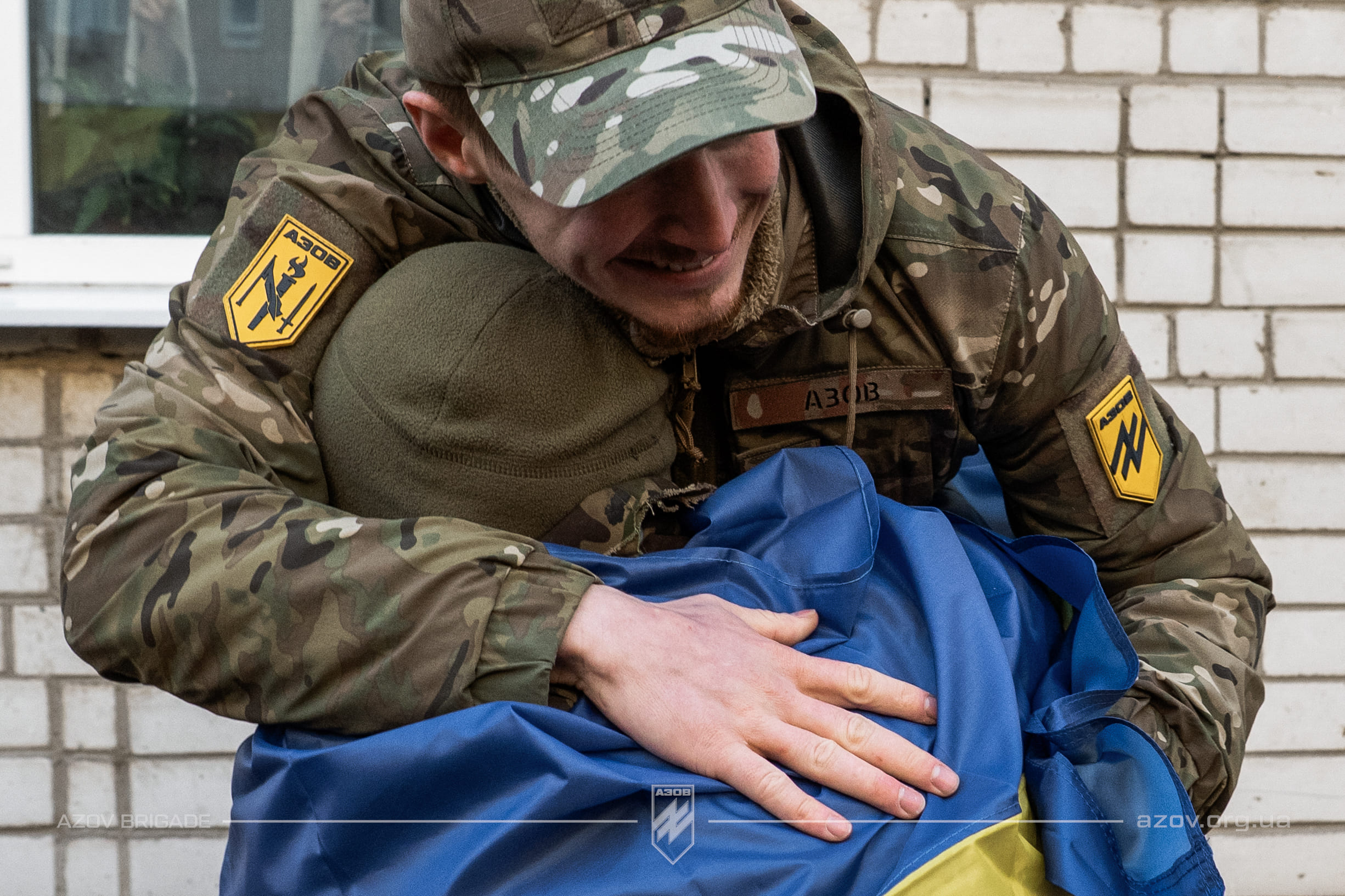 В рамках сьогоднішнього обміну військовополоненими з полону було звільнено 175 військовослужбовців Сил оборони. Серед них – 6 азовців.