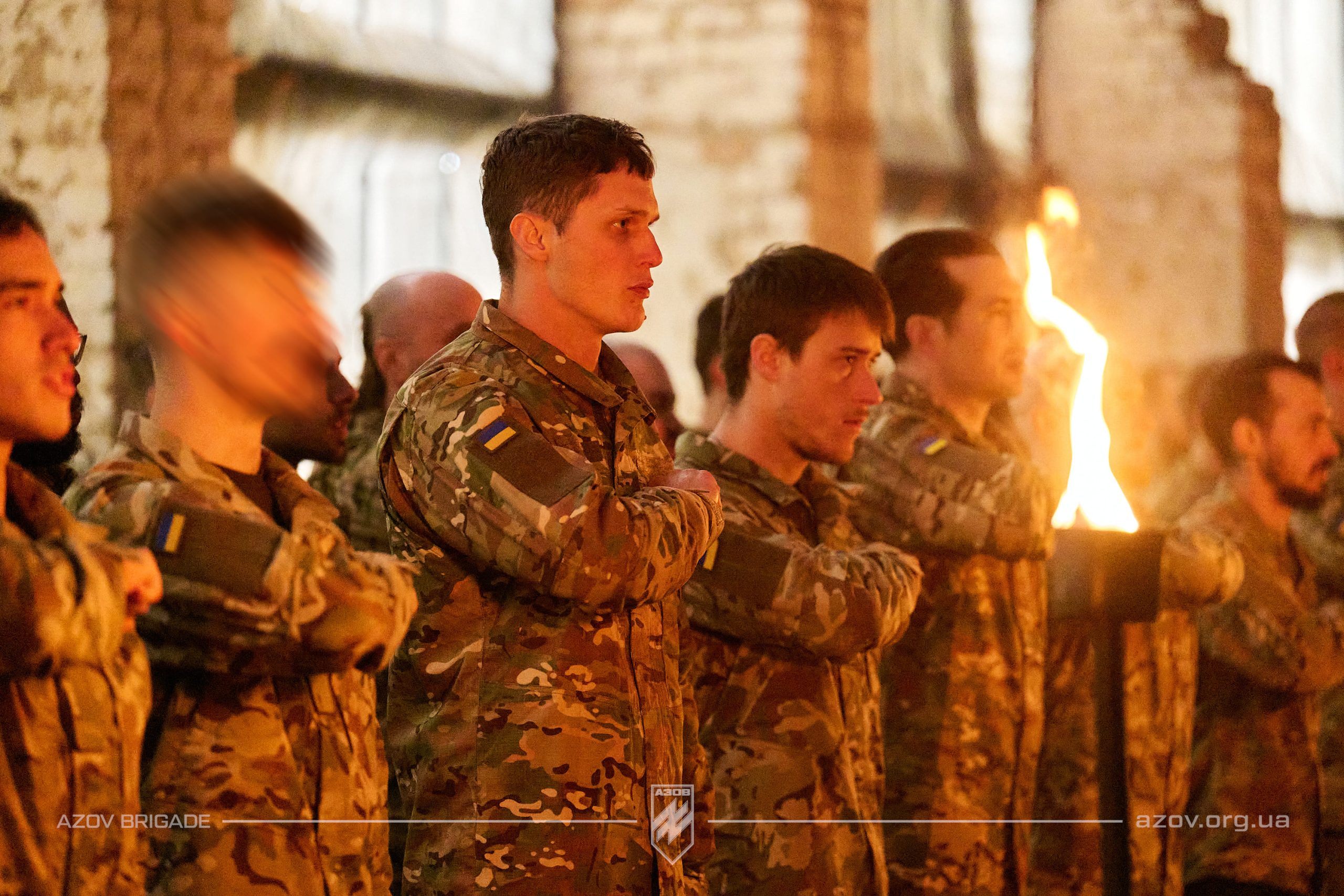 Інтернаціональний батальйон 12-ої бригади «Азов» отримав бойову хоругву.