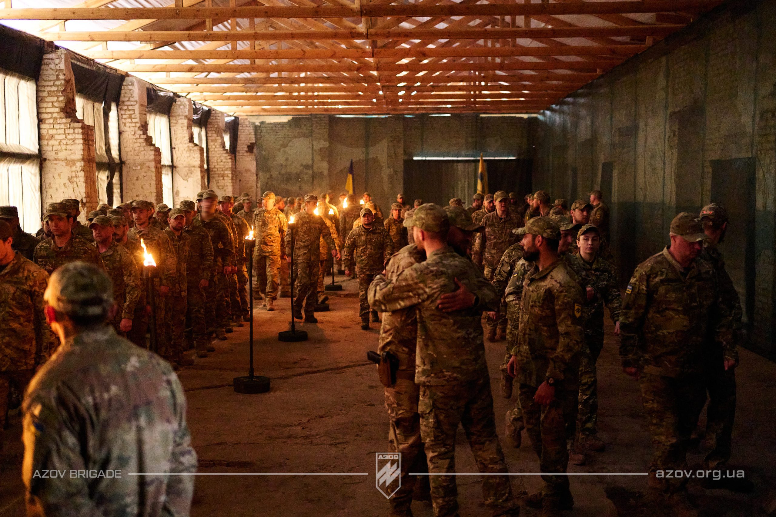 Інтернаціональний батальйон 12-ої бригади «Азов» отримав бойову хоругву.