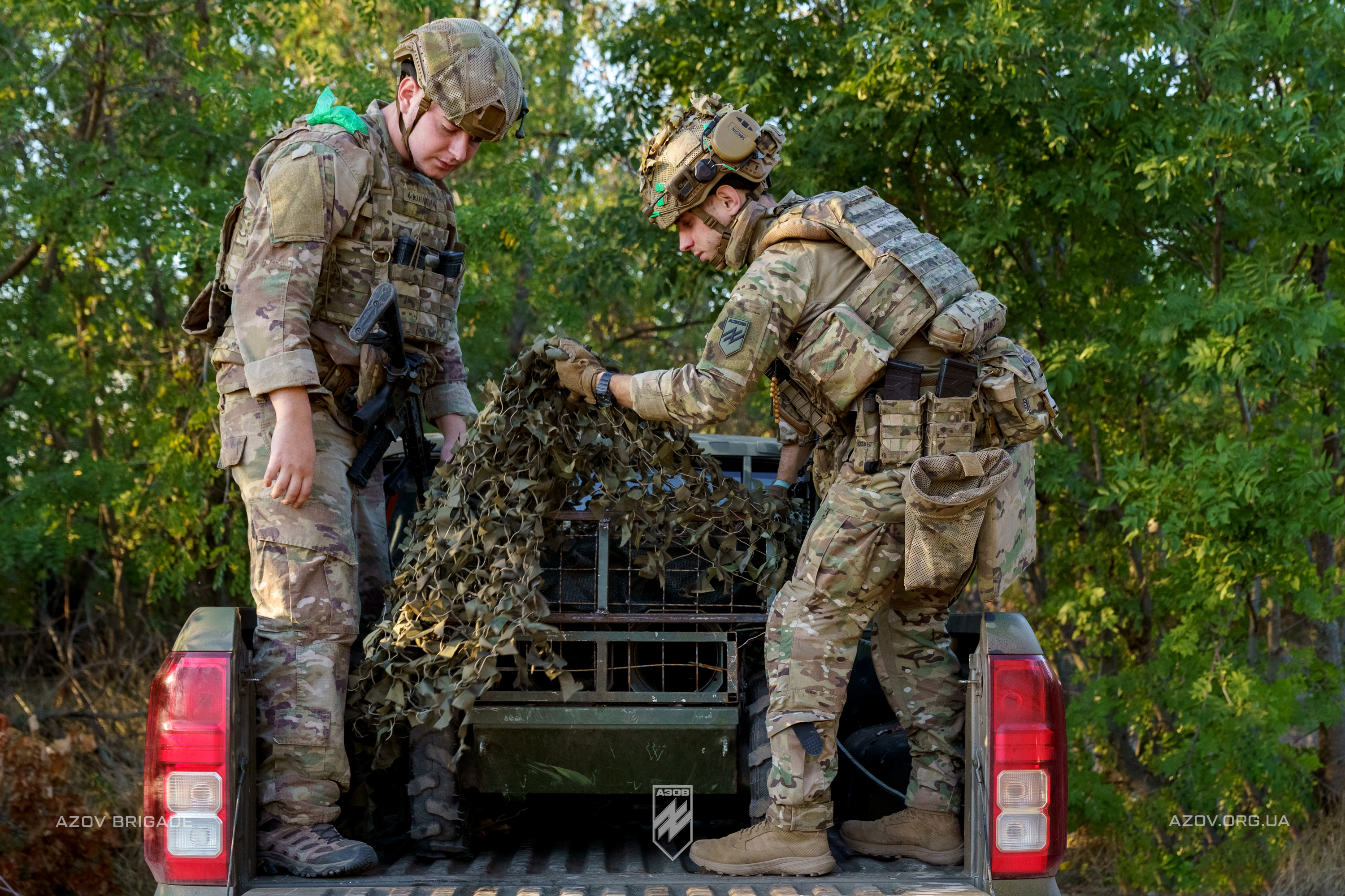На світлинах – тренування бійців роти наземних роботизованих комплексів батальйону безпілотних систем 12-ої бригади «Азов». 
