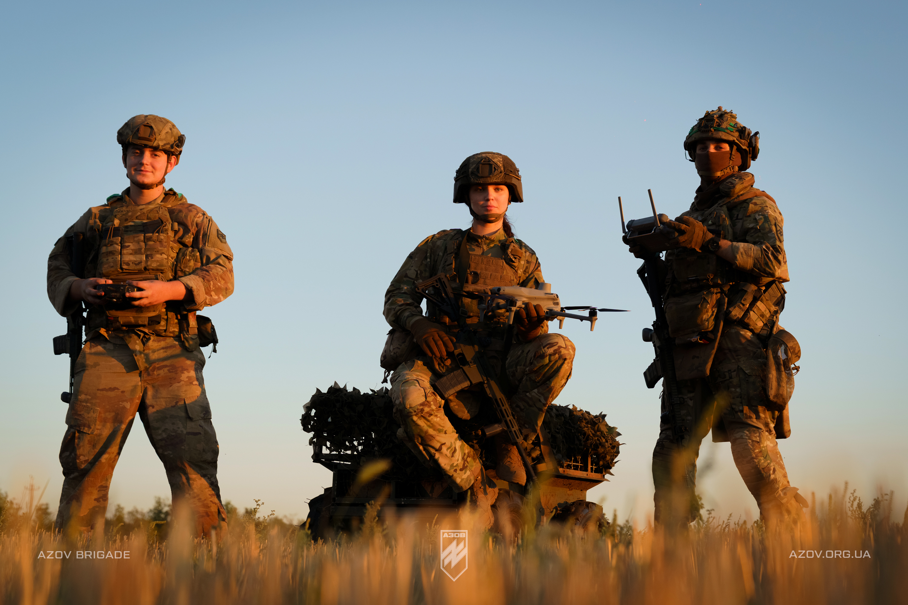 На світлинах – тренування бійців роти наземних роботизованих комплексів батальйону безпілотних систем 12-ої бригади «Азов». 